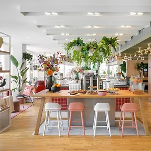 Zoku 4* Paris
